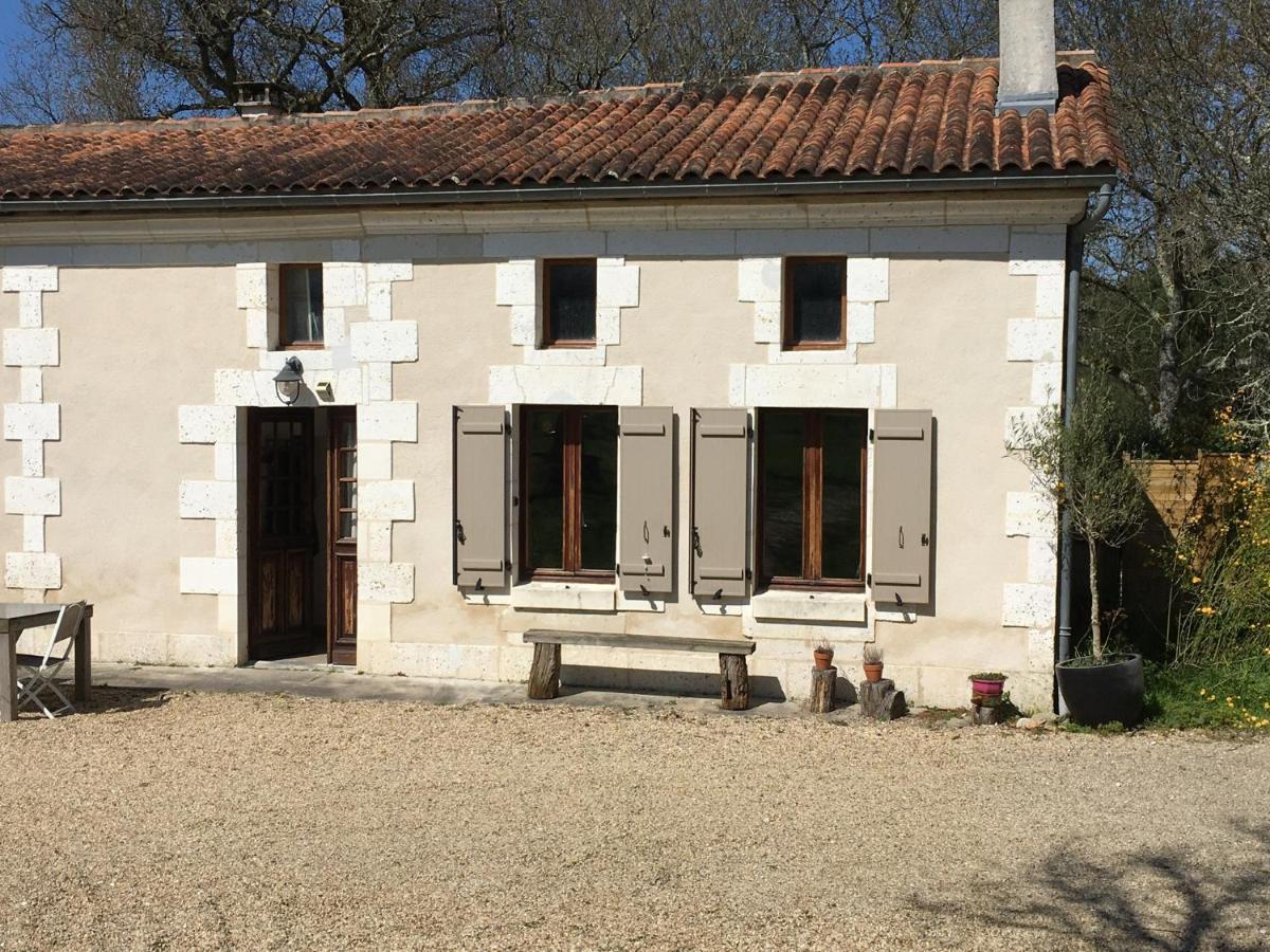 Maison Périgord vert piscine et spa La Roche-Chalais Extérieur photo