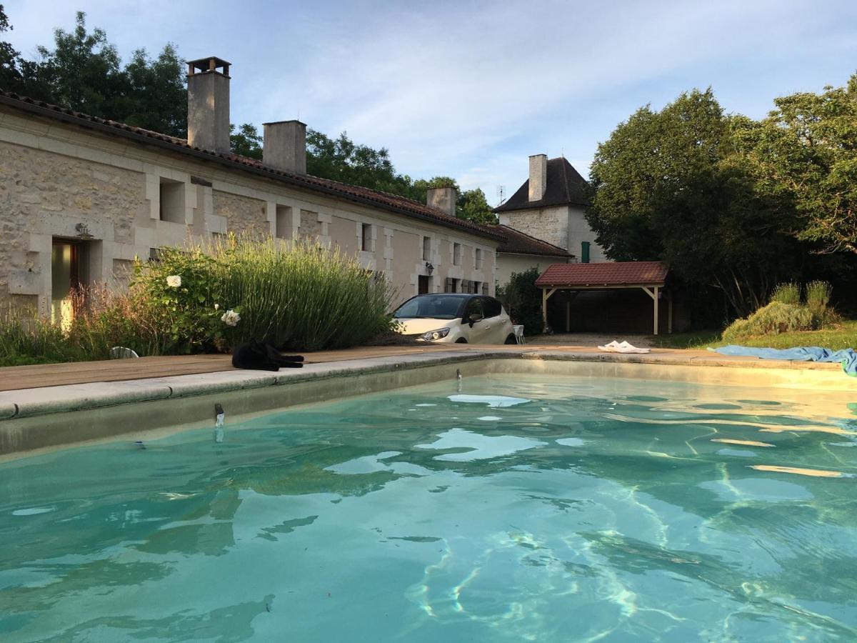 Maison Périgord vert piscine et spa La Roche-Chalais Extérieur photo