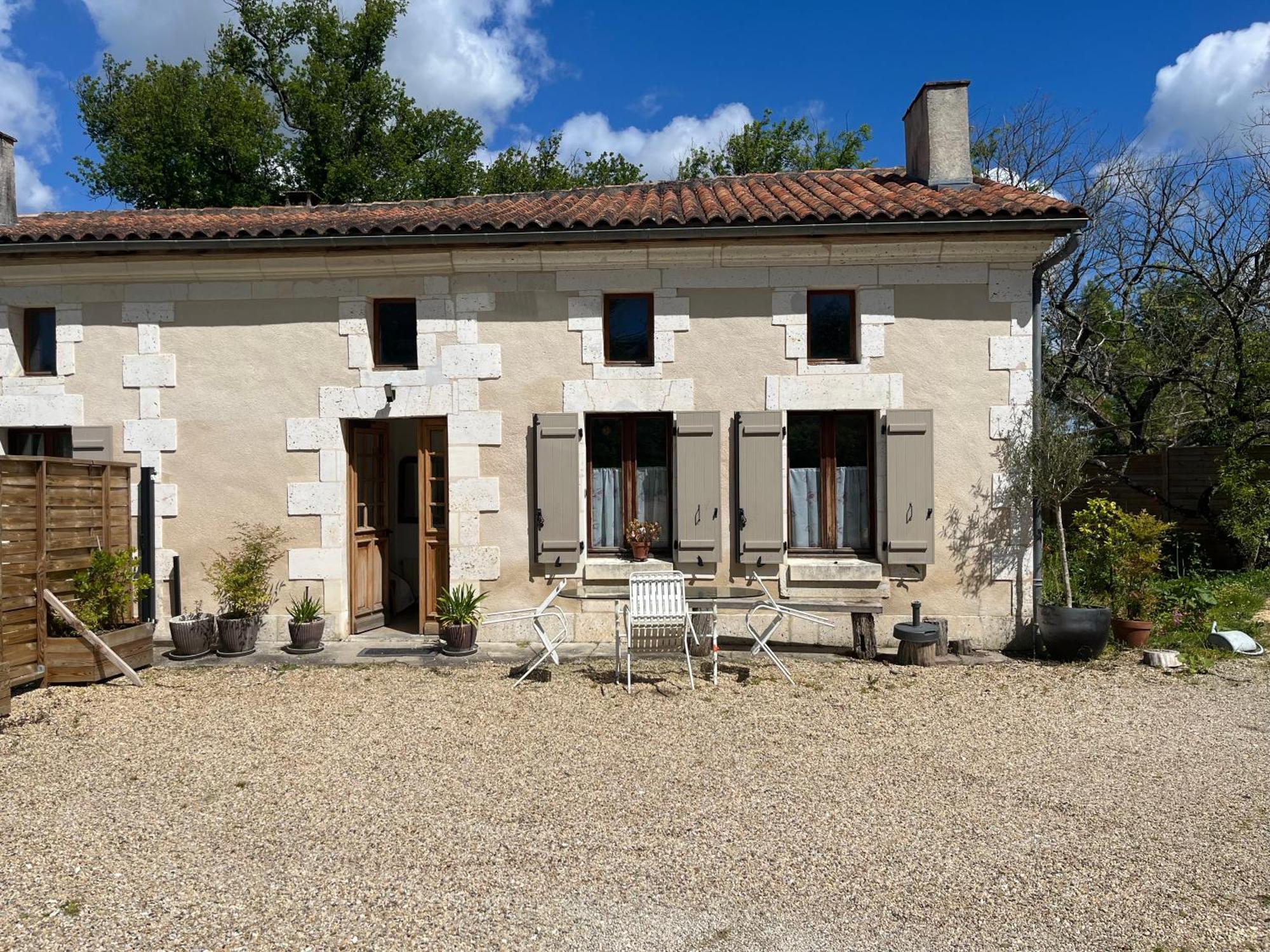 Maison Périgord vert piscine et spa La Roche-Chalais Extérieur photo