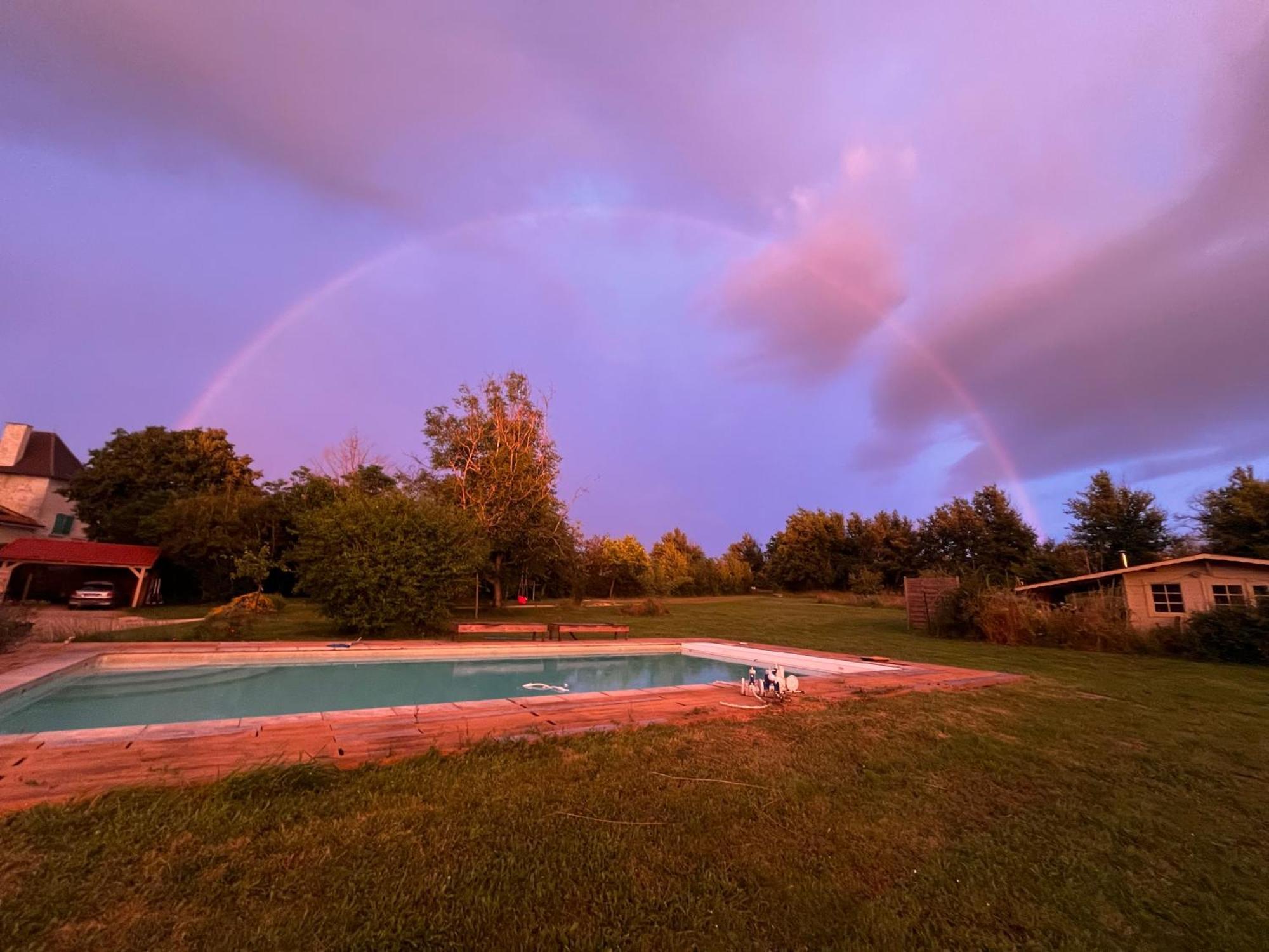 Maison Périgord vert piscine et spa La Roche-Chalais Extérieur photo